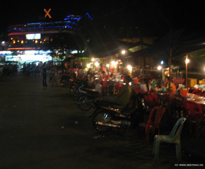 1558_Night_market
