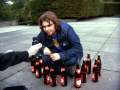 029 Klas mit Flaschen