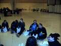 25 Rubbish-Team beim Essen