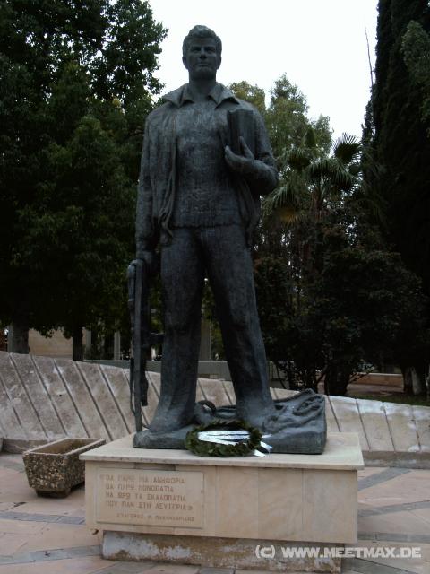 10 Kriegerdenkmal