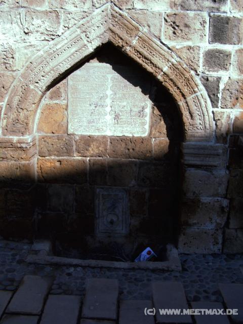 09 K�c�k Medrese Brunnen