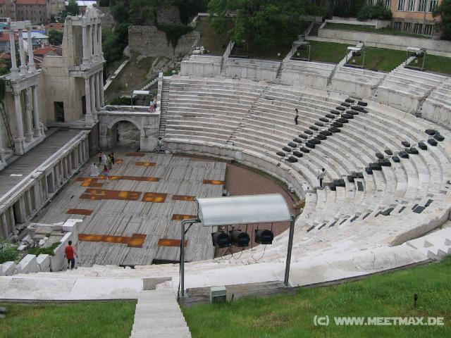 165 Amphitheater