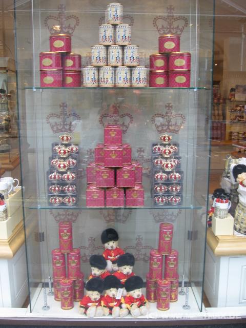 476 Buckingham Palace Shop
