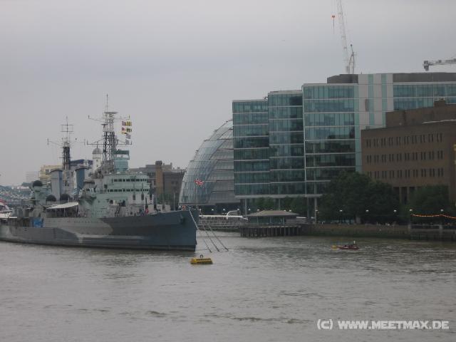 572 Warship und Kugelhaus