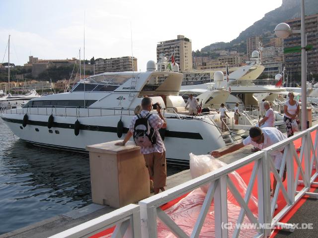 845 Yachten