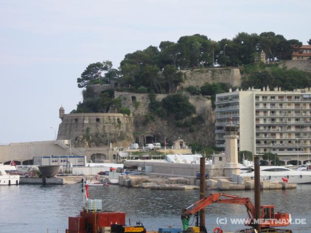850 Fort Antoine