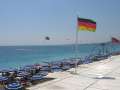 925 Fallschirme und Flaggen