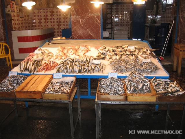 58 Fisch in der Markthalle