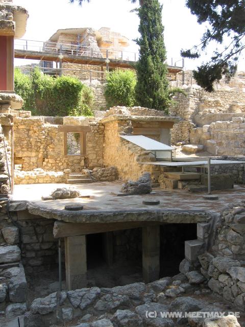 451 Knossos