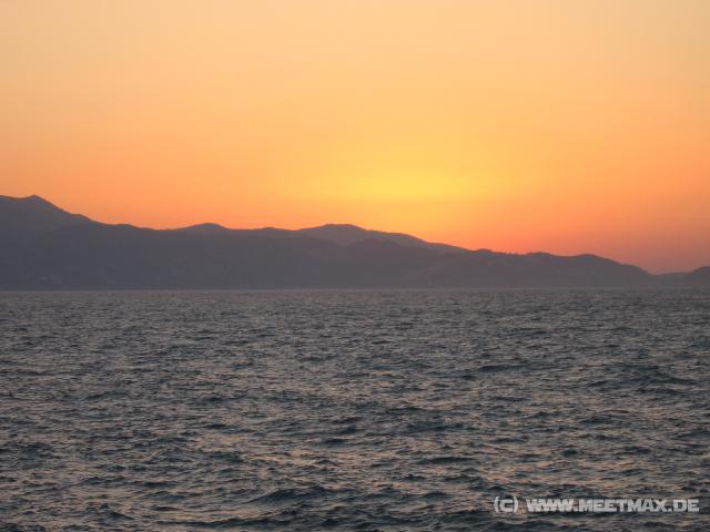 521 Sunset