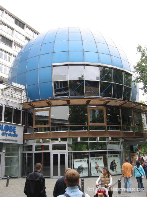 555 Globe