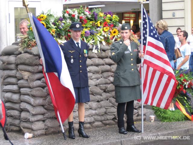 596 Checkpoint Charlie Damen
