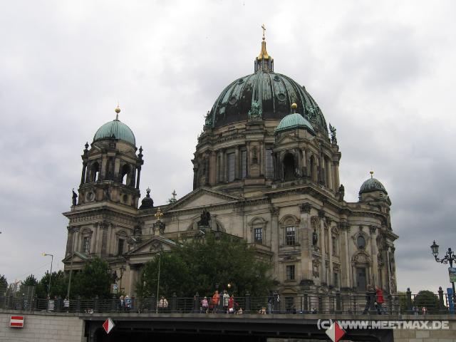 694 Berliner Dom