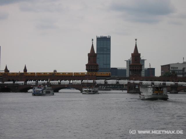 793 Oberbaumbr�cke mit Zug