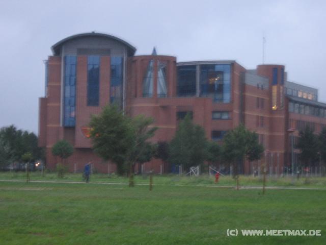 6986 E�tv�s-University