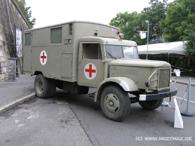 7026 Krankenwagen