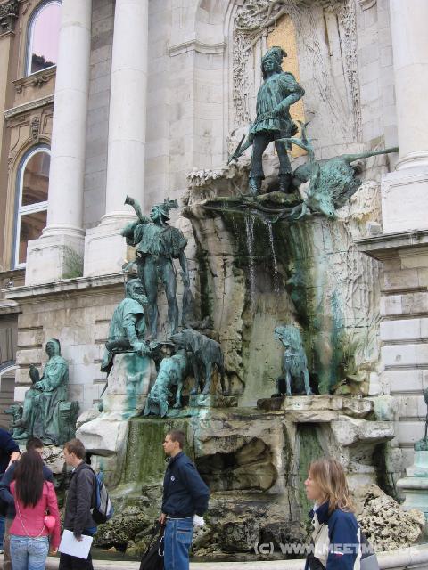 7036 Statuen