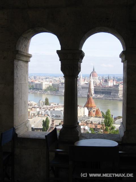 7056 Parlament