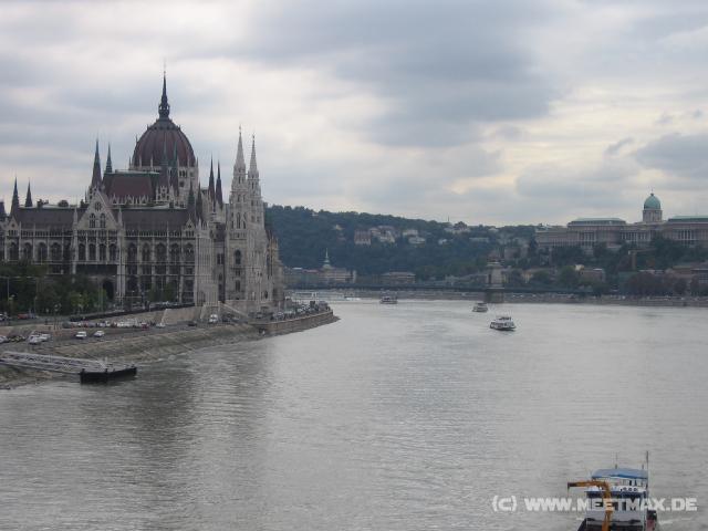 7078 Parlament und Burg
