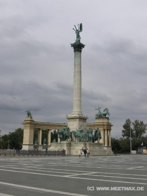 7107 Heldenplatz
