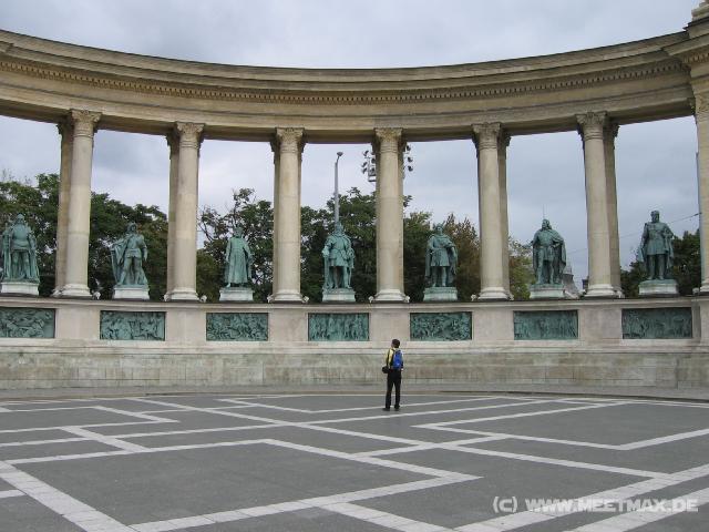 7113 Heldenplatz