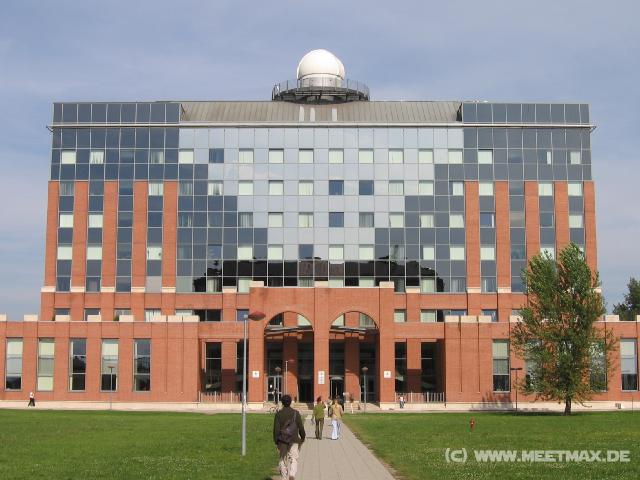 240 E�tv�s University