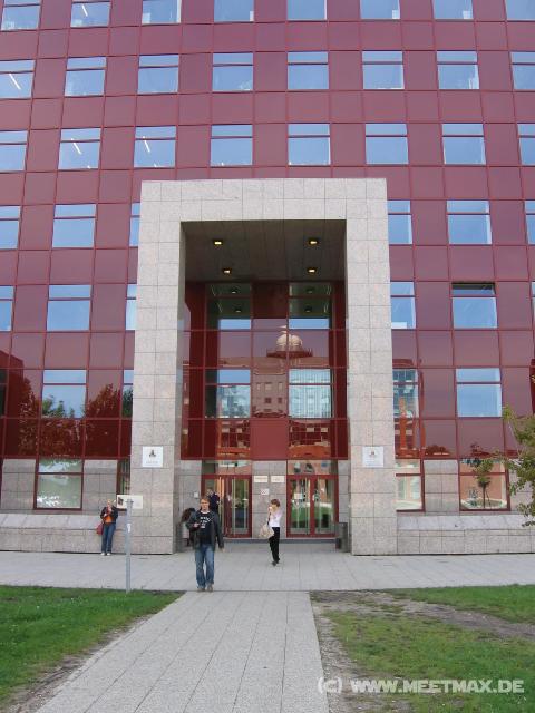 241 E�tv�s University
