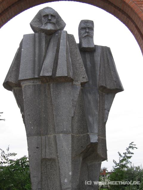 285 Marx und Engels