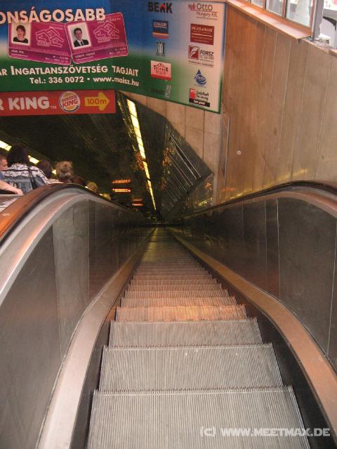 319 Metro-Rolltreppe