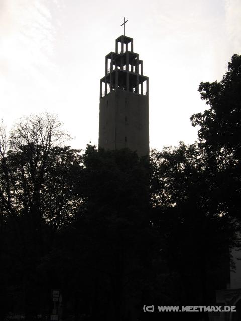 331 Unsere Kirche von 2001