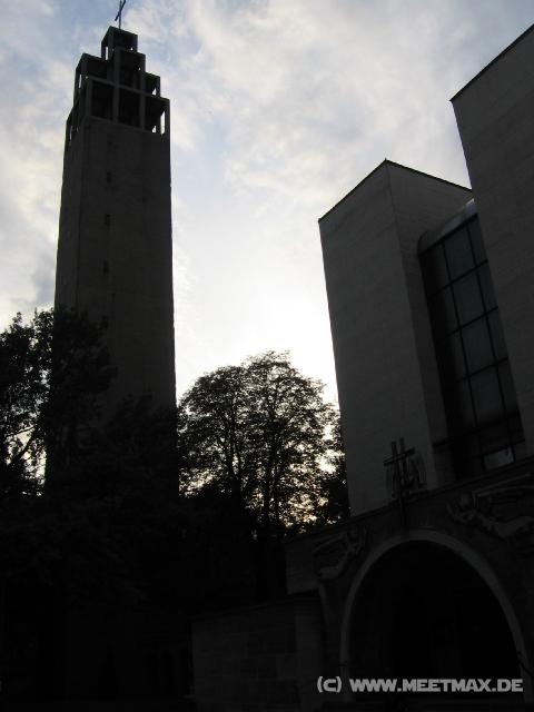 335 Unsere Kirche von 2001