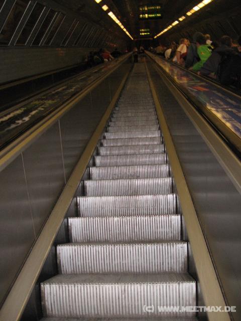 355 Rolltreppe