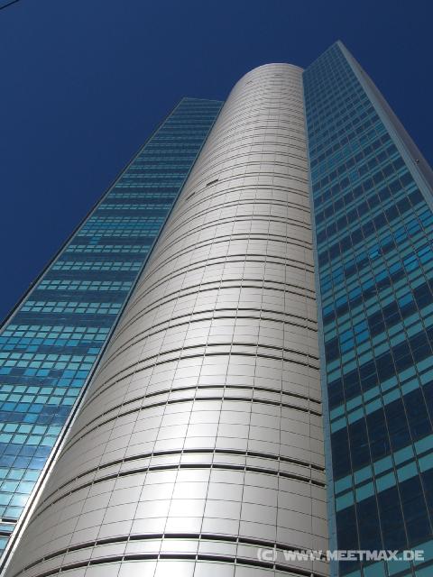 8460 Twin Tower