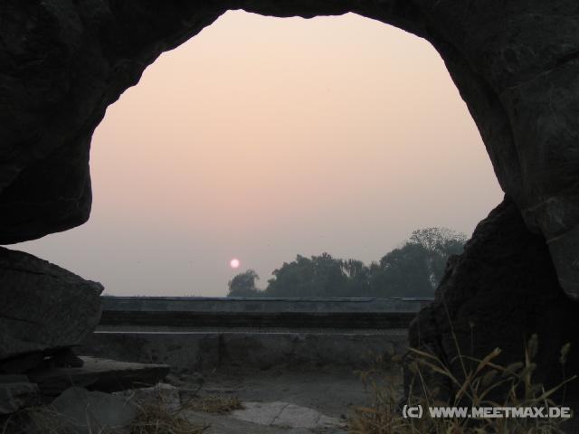 8900 Sunset