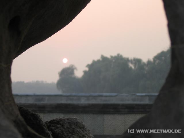 8901 Sunset