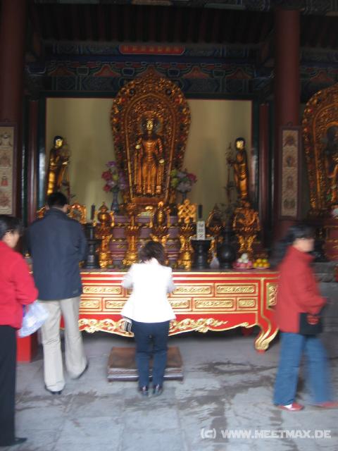 8975 Lama-Tempel