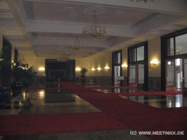 9000 Gro�e Halle des Volkes