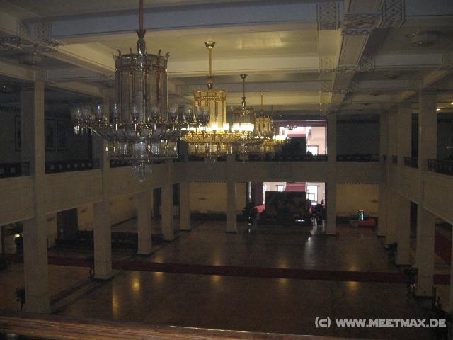 9030 Gro�e Halle des Volkes