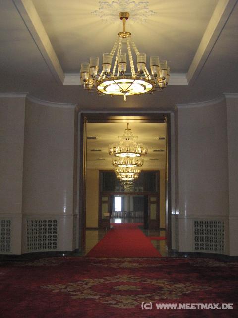 9031 Gro�e Halle des Volkes