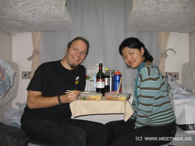 9244 Abendessen im Zug