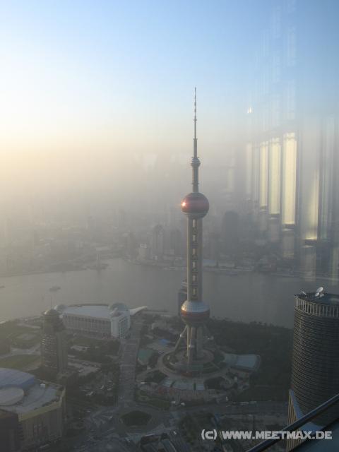 9572 Oriental Pearl Tower