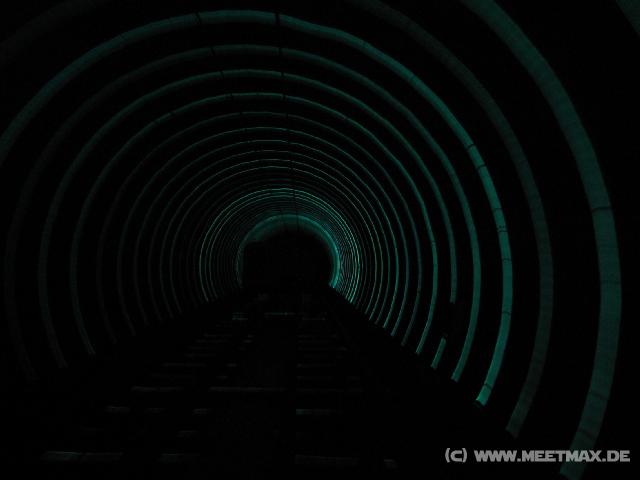 9615 Spacetunnel