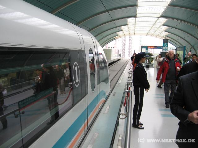 9711 Maglev Train