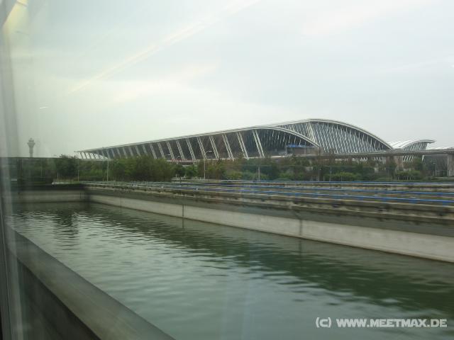 9719 Pudong Airport