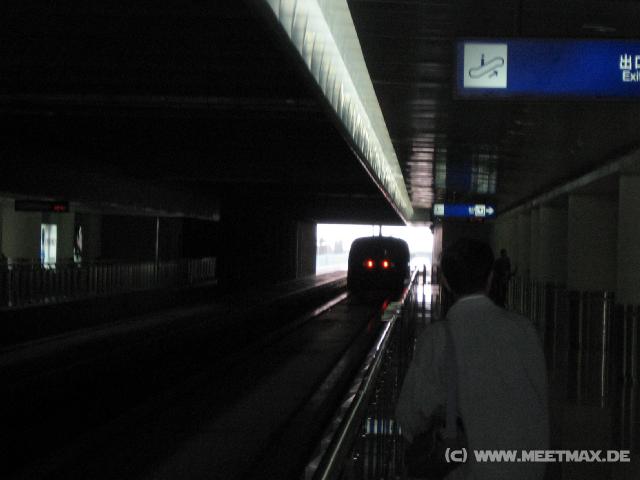 9720 Maglev Train
