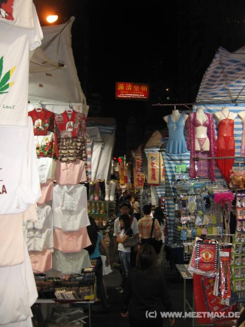 9736 Night Market