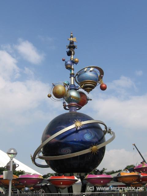 9762 Tomorrowland