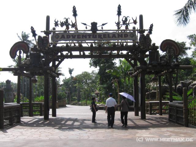 9813 Adventureland