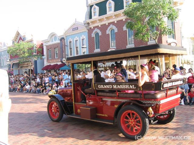 9850 Disneyland Parade