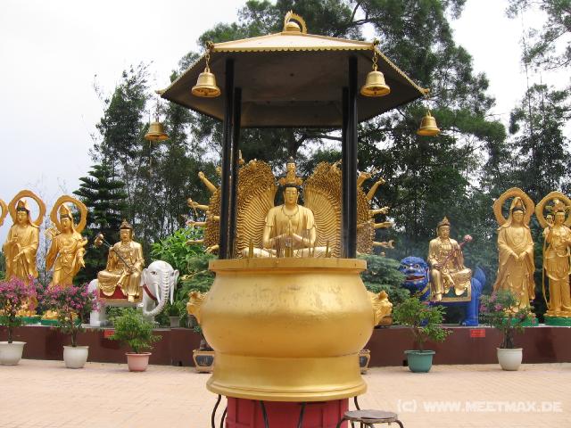0180 10000-Buddhas-Kloster